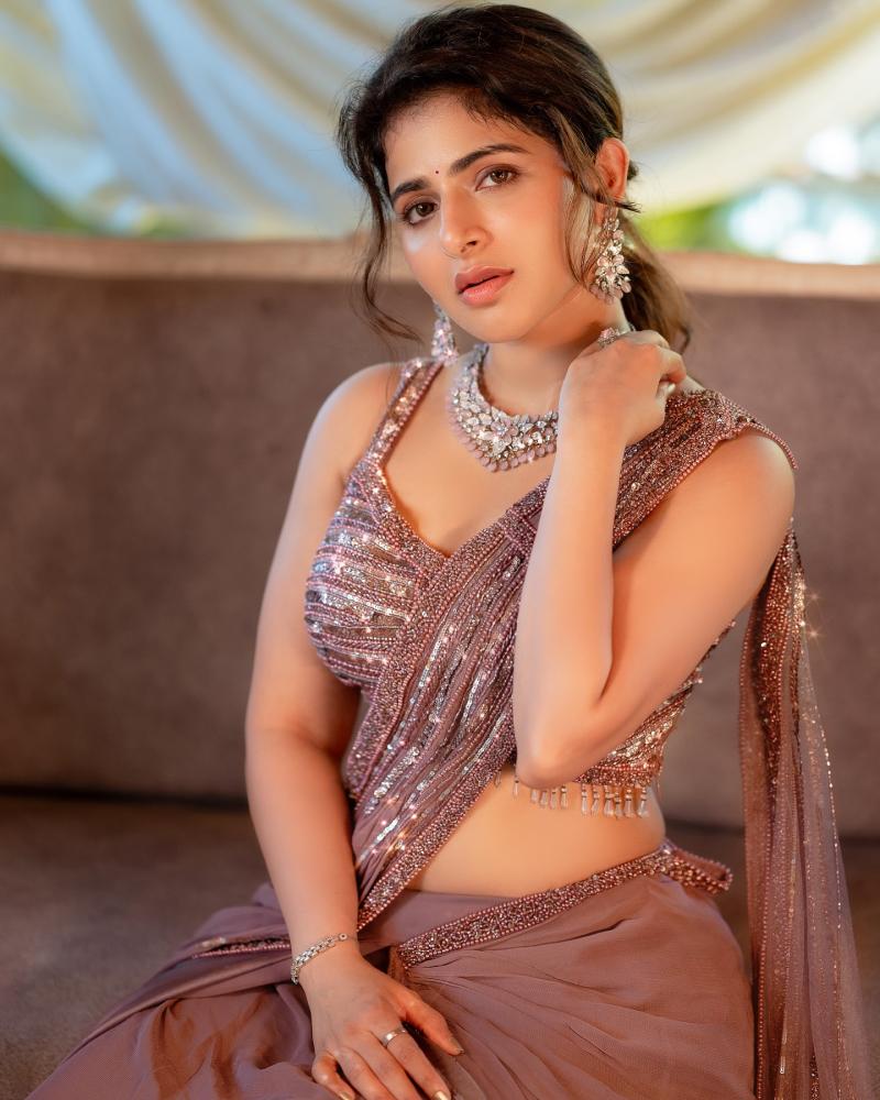 iswarya-menon-hot-photos